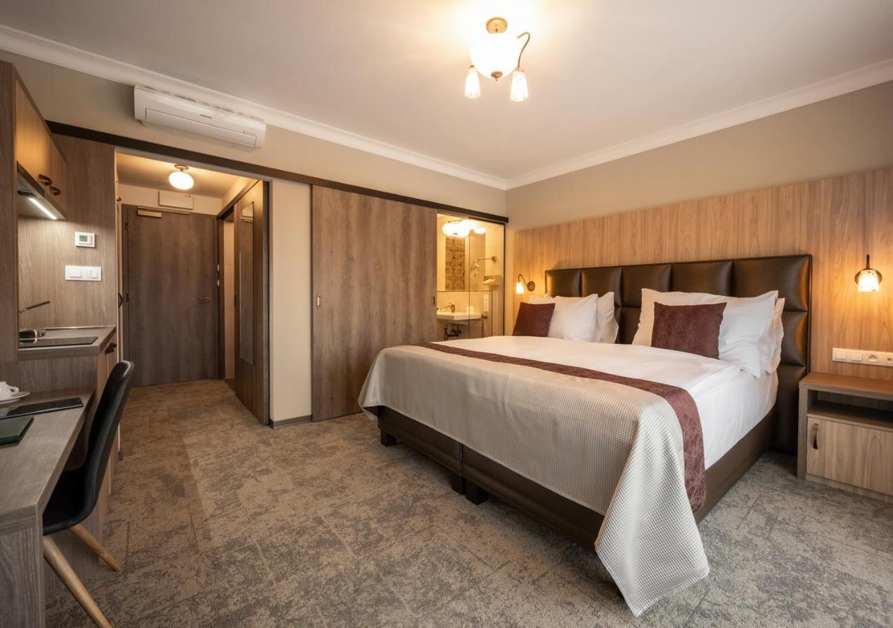 Efi Spa Hotel Superior & Pivovar 브르노 외부 사진